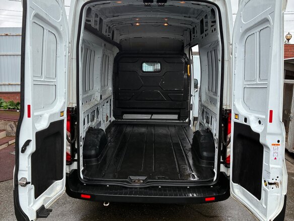2022 Ford Transit, белый, 2400000 рублей - вид 3