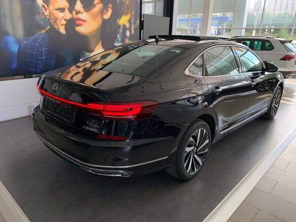 2023 Volkswagen Passat B8 Рестайлинг, чёрный - вид 3