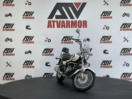 2026 Bajaj Avenger, белый, 249900 рублей, вид 2