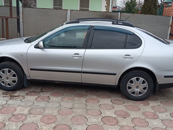 2002 SEAT Toledo II, серебристый, 310000 рублей - вид 4