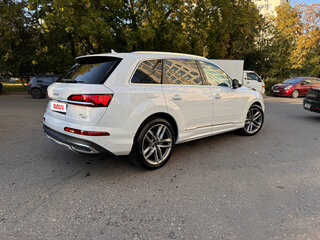2021 Audi Q7 45 TDI II (4M) Рестайлинг, белый, 10900000 рублей, вид 5