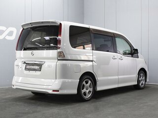 2007 Nissan Serena III (C25), белый, 770000 рублей, вид 2