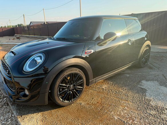 2016 Mini Hatch Cooper SD III (F55/F56), чёрный, 2600000 рублей - вид 2