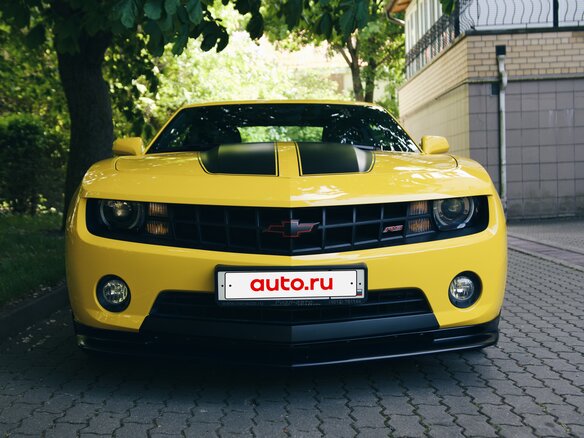 2013 Chevrolet Camaro V, жёлтый, 5100000 рублей