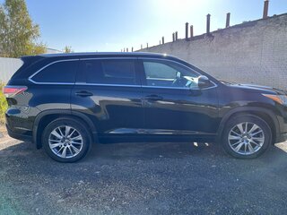 2014 Toyota Highlander III (XU50), чёрный, 3700000 рублей, вид 3