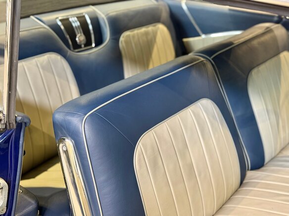 1960 Chevrolet Impala II, синий, 7800000 рублей - вид 15