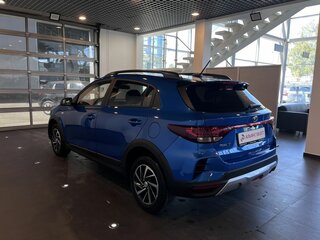 2021 Kia Rio X IV Рестайлинг, синий, 1695000 рублей, вид 5