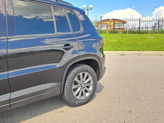 2010 Volkswagen Tiguan I, чёрный, 1150000 рублей, вид 4