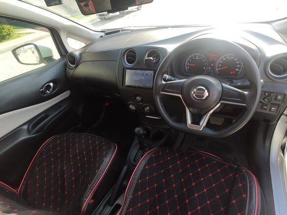 2018 Nissan Note II Рестайлинг, серебристый, 1000000 рублей - вид 12