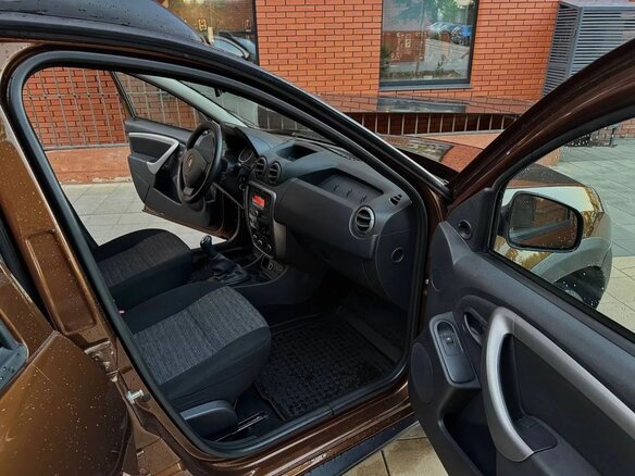 2013 Renault Duster I, коричневый, 780000 рублей - вид 6