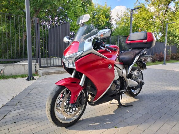 2011 Honda VFR 1200, красный, 700000 рублей - вид 7