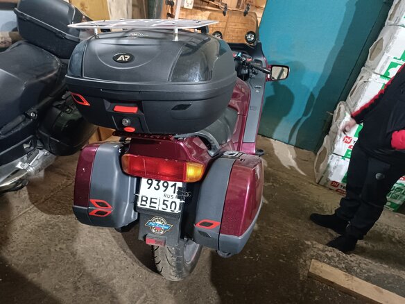 1998 Honda ST 1100, красный, 360000 рублей - вид 2