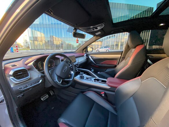 2023 Geely Coolray I, серый, 2500000 рублей - вид 25
