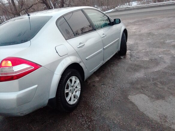 2007 Renault Megane II Рестайлинг, серебристый, 345000 рублей - вид 1