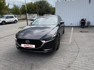 2021 Mazda 3 IV (BP), чёрный, 2600000 рублей, вид 4
