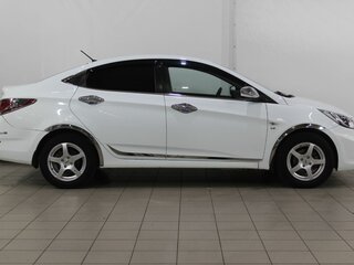 2012 Hyundai Solaris I, белый, 831600 рублей, вид 5