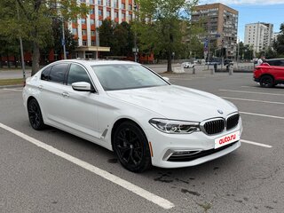 2018 BMW 5 серии 530e xDrive VII (G30/G31/G38), белый, 3400000 рублей, вид 1