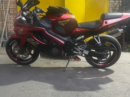 2002 Honda CBR 600F, красный, 400000 рублей, вид 2