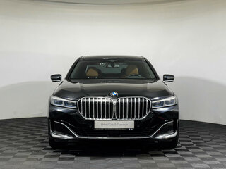 2021 BMW 7 серии 730d xDrive VI (G11/G12) Рестайлинг, чёрный, 6700000 рублей, вид 3