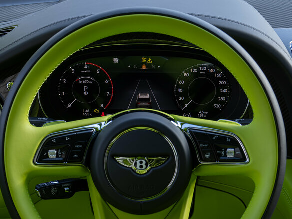 2025 Bentley Bentayga I Рестайлинг, чёрный, 43500000 рублей - вид 19