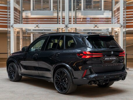 2026 BMW X5 M Competition III (F95) Рестайлинг, чёрный, 22990000 рублей, вид 3