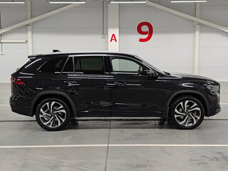 2023 Geely Monjaro (Xingyue L) I, чёрный, 2700000 рублей, вид 4