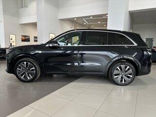 2026 Li Auto (Lixiang) L6 I, чёрный, 7500000 рублей, вид 4
