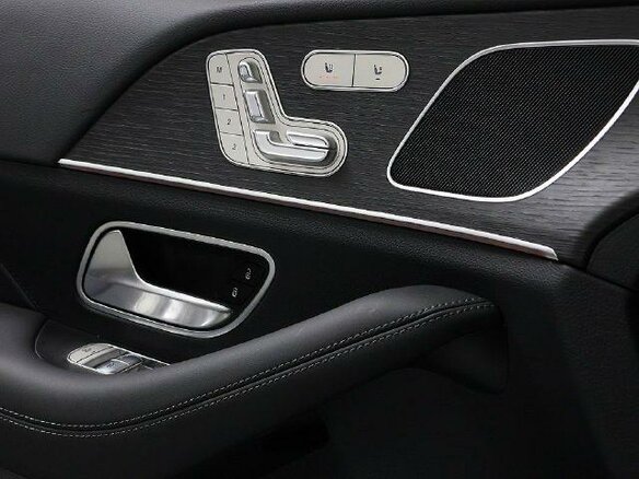 2026 Mercedes-Benz GLE Coupe 450 II (C167) Рестайлинг 2, белый, 16052988 рублей - вид 4