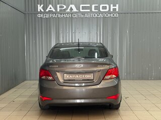 2015 Hyundai Solaris I Рестайлинг, серый, 960000 рублей, вид 4