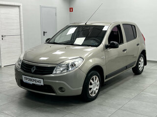 2011 Renault Sandero I, бежевый, 600001 рублей, вид 1