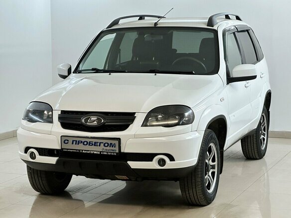2020 Lada (ВАЗ) Niva, белый, 905000 рублей