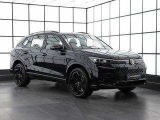 2026 Volkswagen Tiguan L Pro III (China Market), чёрный, 4990000 рублей, вид 3