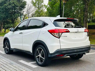 2022 Honda Vezel I Рестайлинг, белый, 1290000 рублей, вид 4