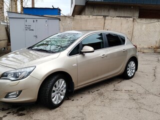 2012 Opel Astra J, бежевый, 690000 рублей, вид 1