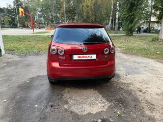 2011 Volkswagen Golf Plus II, красный, 685000 рублей, вид 5