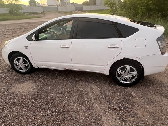 2010 Toyota Prius JDM II Рестайлинг (XW20), белый, 420000 рублей - вид 9