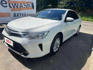 2015 Toyota Camry VII (XV50) Рестайлинг, белый, 1800000 рублей, вид 1