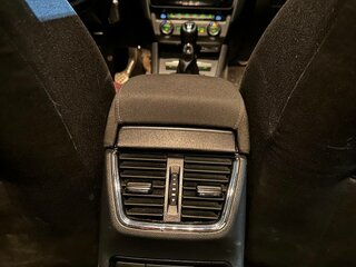 2016 Skoda Octavia III (A7), чёрный, 1200000 рублей, вид 5