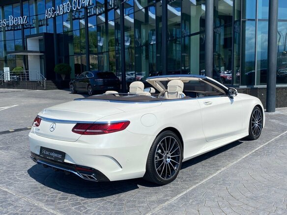 2020 Mercedes-Benz S-Класс 560 VI (W222, C217) Рестайлинг, белый, 17500000 рублей - вид 3