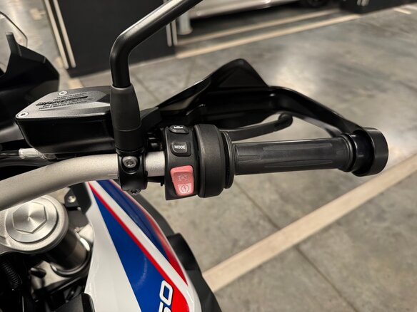 2018 BMW F 850 GS, белый, 1150000 рублей - вид 18