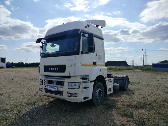 2021 КамАЗ 5490, белый, 2380000 рублей