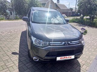 2013 Mitsubishi Outlander III, серый, 1800000 рублей, вид 1