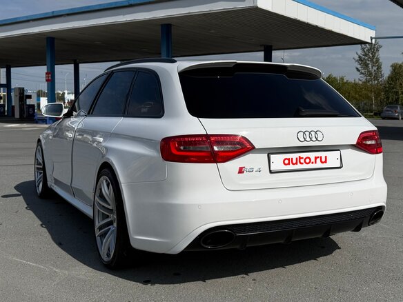 2013 Audi RS 4 III (B8), белый, 3700000 рублей - вид 6