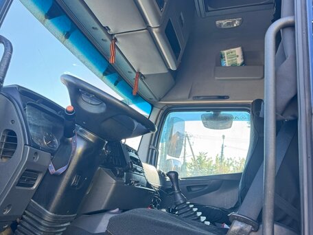 2014 Mercedes-Benz Axor, синий, 3000000 рублей, вид 5