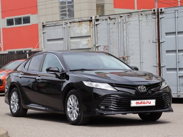 2019 Toyota Camry VIII (XV70), чёрный, 2150000 рублей - вид 2
