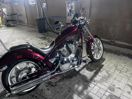 2010 Honda VT 1300CX Fury, пурпурный, 900000 рублей, вид 5