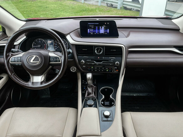 2017 Lexus RX 200t IV, красный, 3697000 рублей - вид 11