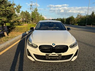 2023 BMW 1 серии 120i III (F52) Рестайлинг, белый, 1880000 рублей, вид 2