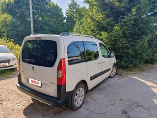 2011 Peugeot Partner II, белый, 380000 рублей, вид 3