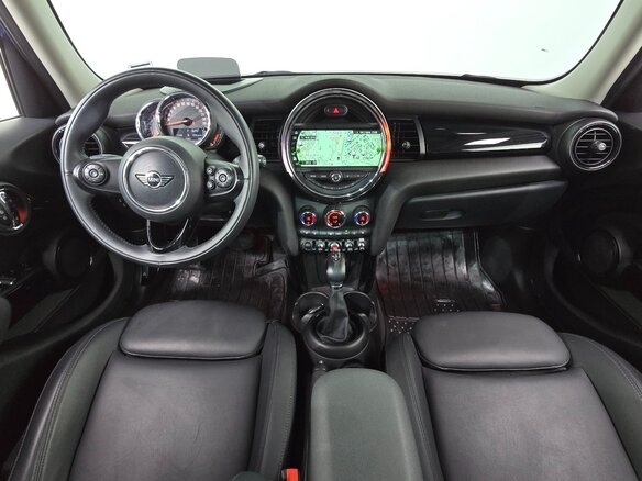 2018 Mini Hatch Cooper III (F55/F56) Рестайлинг, синий, 1360000 рублей - вид 4